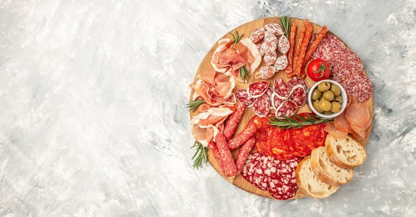 How to Craft a Gourmet Vegan Cheese Platter with Nut-Based Cheeses?